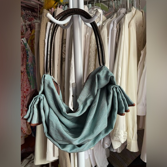 Concubine Handmade bag - Picture 3 of 3